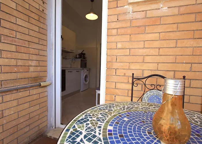 Casetta Up In Ostia רומא